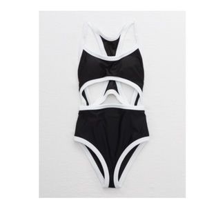 Aerie  Cut Out bathing suit